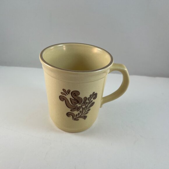 Pfaltzgraff Village Coffee Mugs Tea Cups Lot of 2 Made in USA No Crazing! - Picture 4 of 10